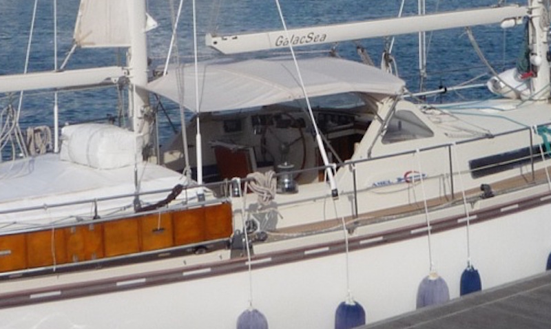  Amel Super Maramu 2000 Bimini 